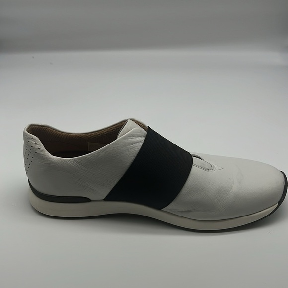 VIONIC- Cosmic Codie Black And White Lightweight Slip On Sneaker Size 9.5 - Picture 12 of 13